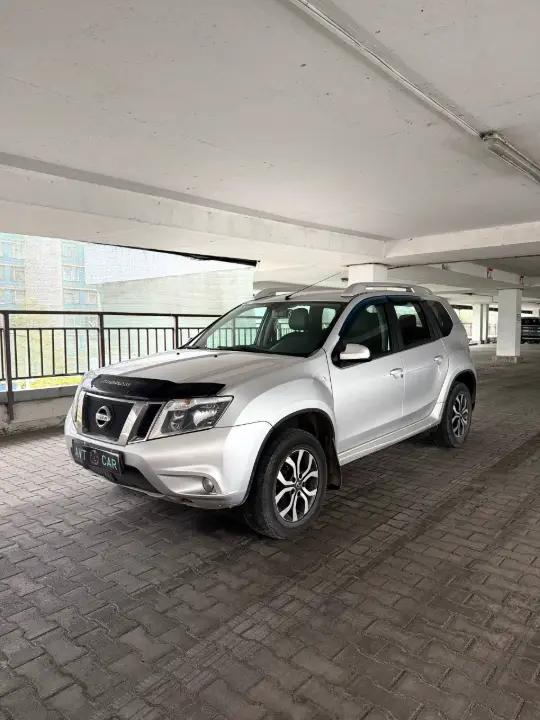 NISSAN TERRANO