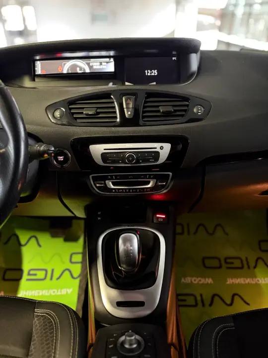 RENAULT MEGANE SCENIC