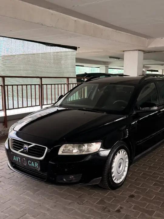 Volvo V 50