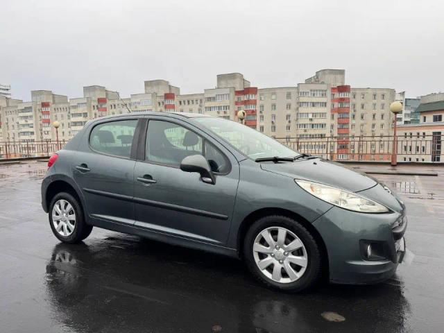 PEUGEOT 207