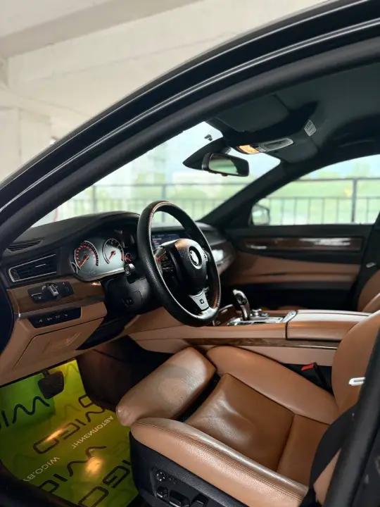 BMW 740 D