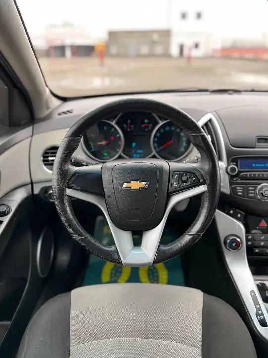 CHEVROLET CRUZE