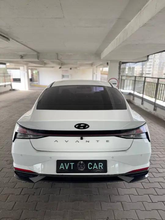 HYUNDAI AVANTE