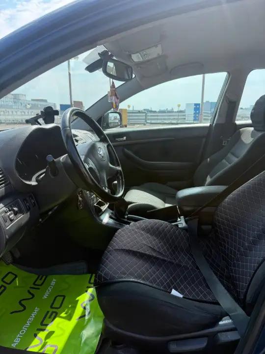 TOYOTA AVENSIS