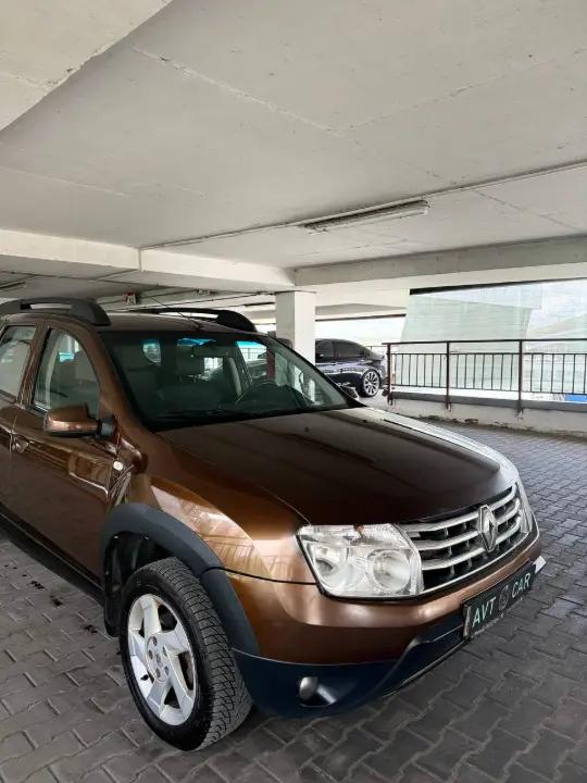 RENAULT Duster