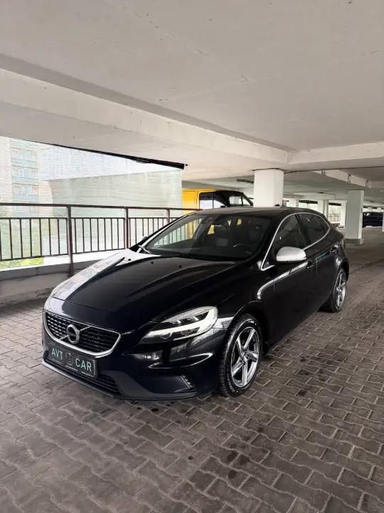 Volvo V 40