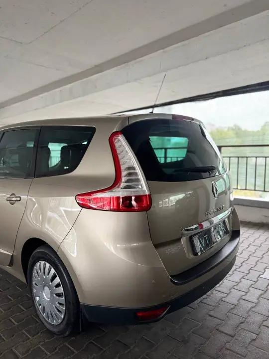 RENAULT MEGANE GRAND SCENIC