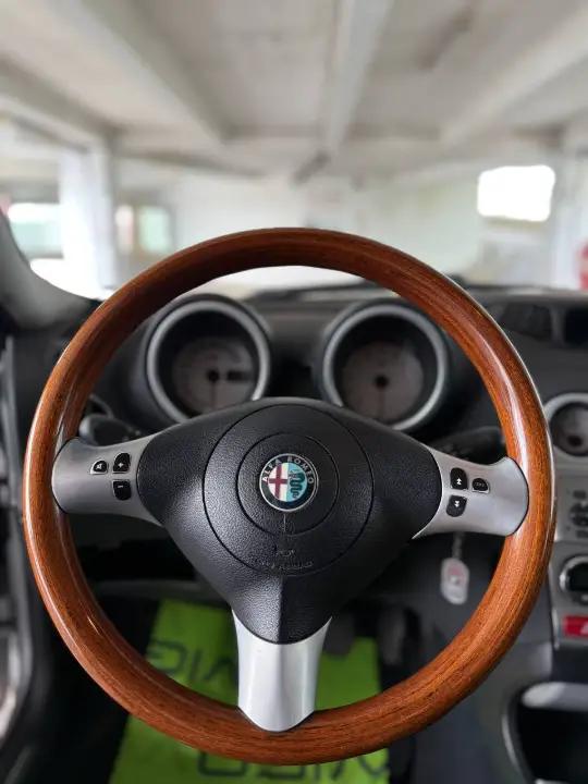 Alfa Romeo 156 932