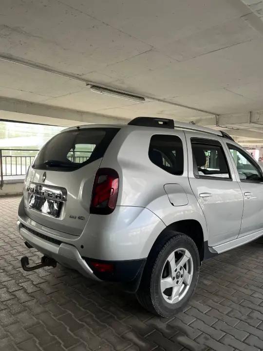 RENAUT DUSTER