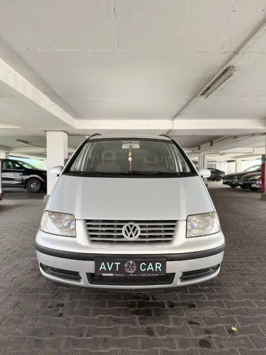 VOLKSWAGEN SHARAN