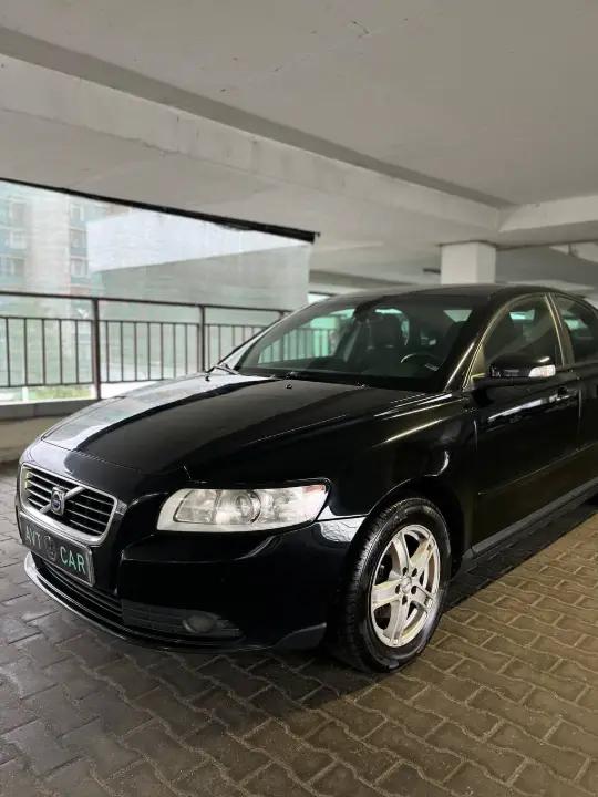VOLVO S40