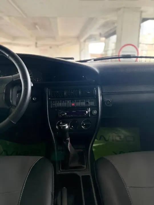 Audi 100