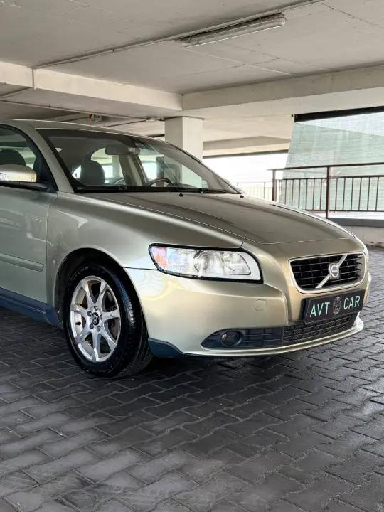 VOLVO S40