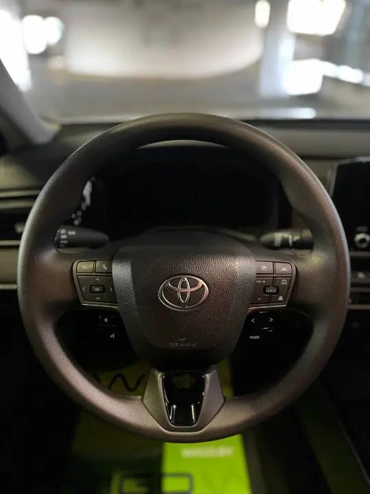 TOYOTA CAMRY
