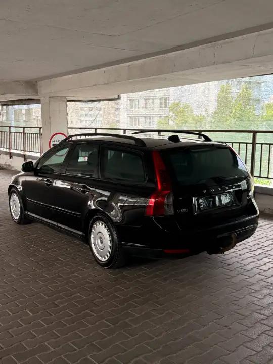 Volvo V 50