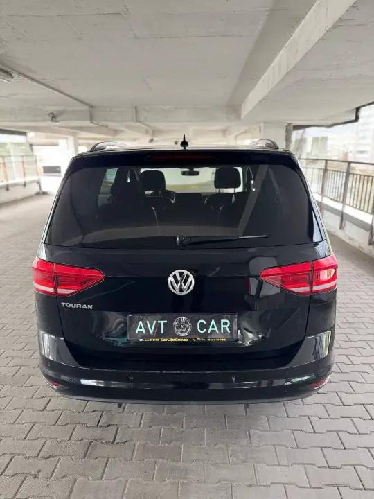VOLKSWAGEN TOURAN-
