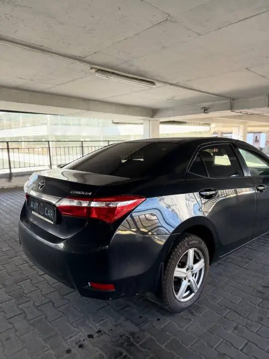 TOYOTA COROLLA