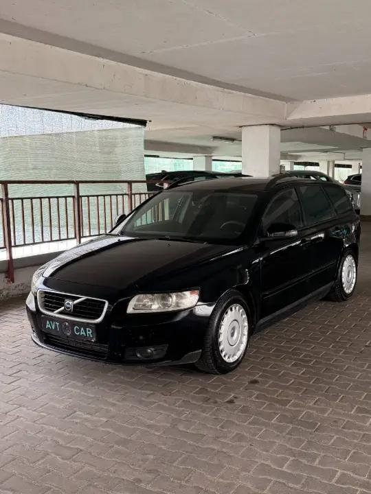 Volvo V 50