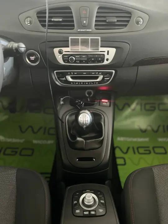 RENAULT SCENIC