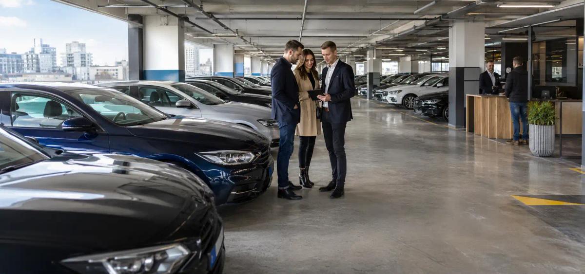 Автохаус АвтоКар на крытом паркинге в центре Минска