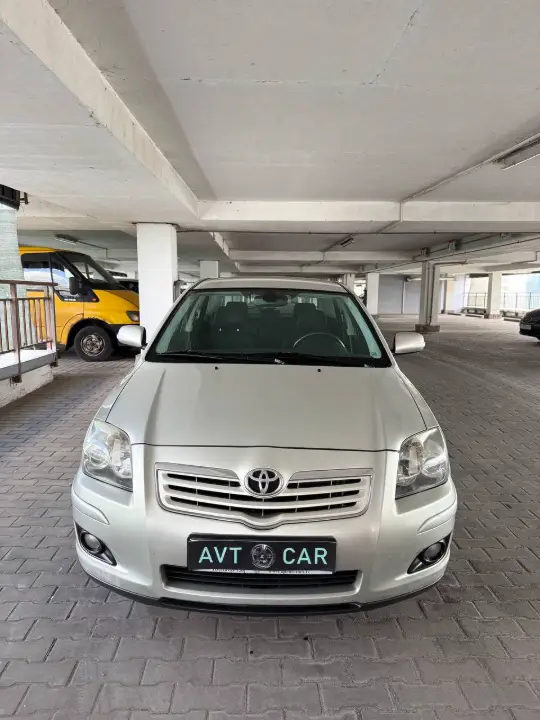 Toyota Avensis, фотография 1