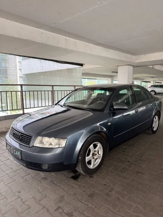 Audi A4, фотография 2