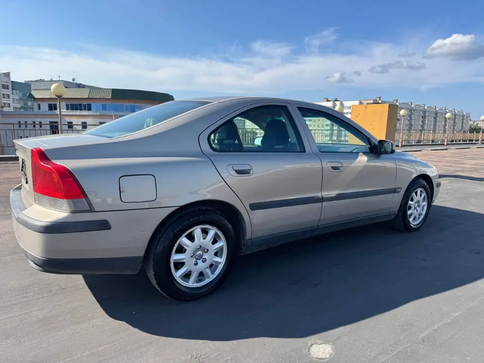 Volvo S60, фотография 4