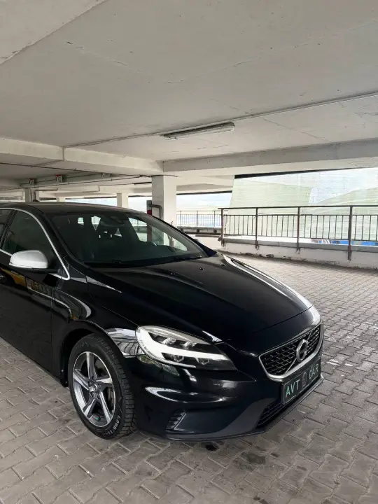 Volvo V40, фотография 10