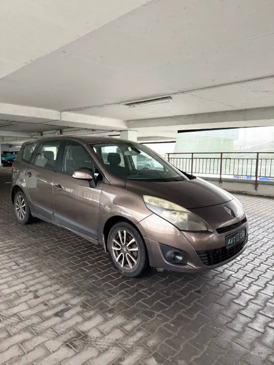 Renault Scenic, фотография 9