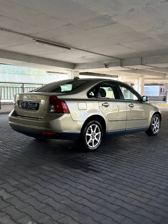Volvo S40, фотография 8