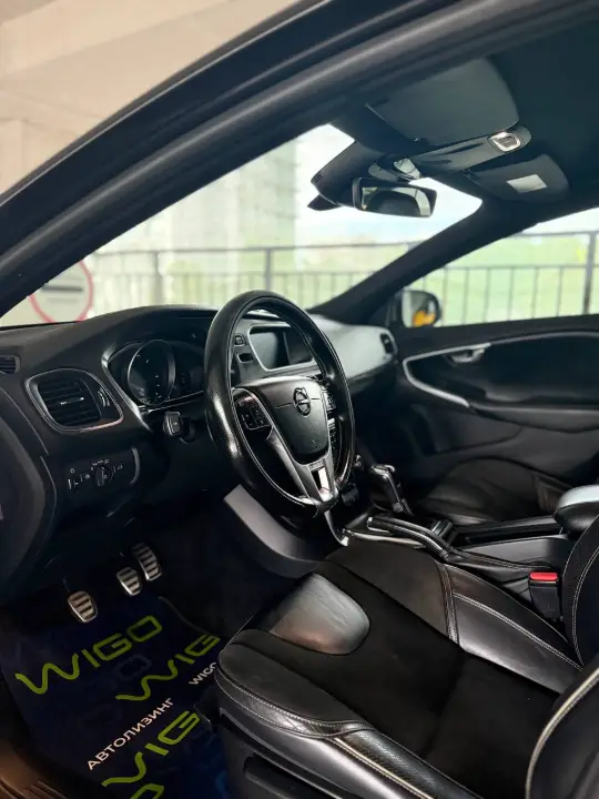Volvo V40, фотография 11