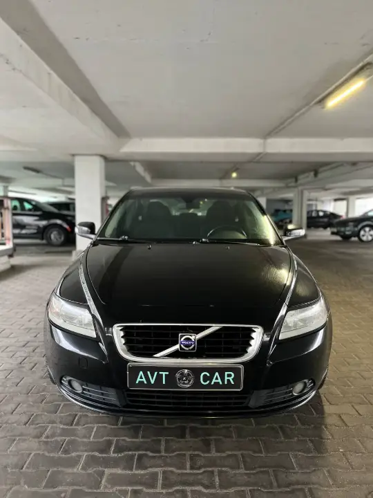 Volvo S40, фотография 1