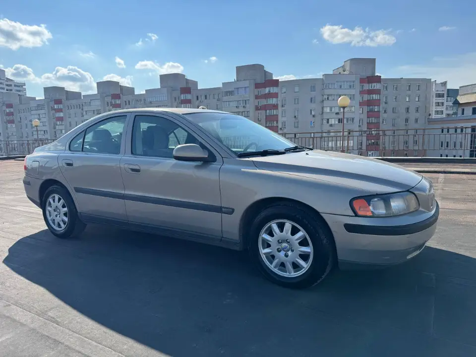 Volvo S60, фотография 3