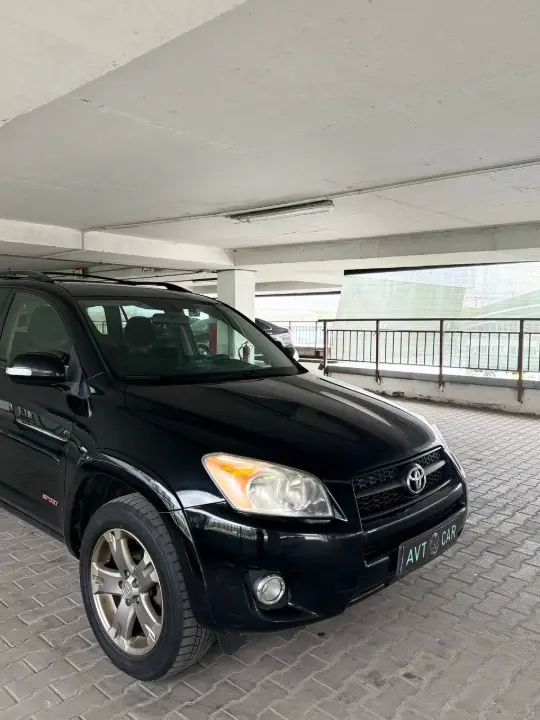 Toyota RAV4, фотография 9