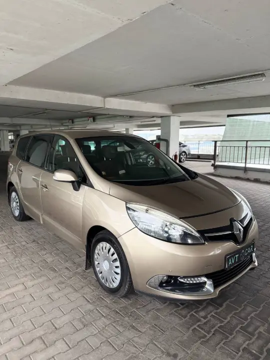 Renault Scenic, фотография 10