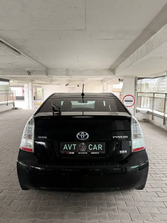 Toyota Prius, фотография 6