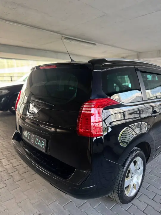 Peugeot 5008, фотография 7