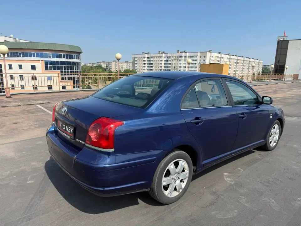 TOYOTA AVENSIS