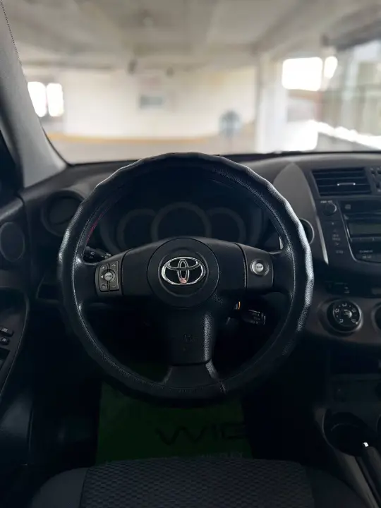 Toyota RAV4, фотография 12