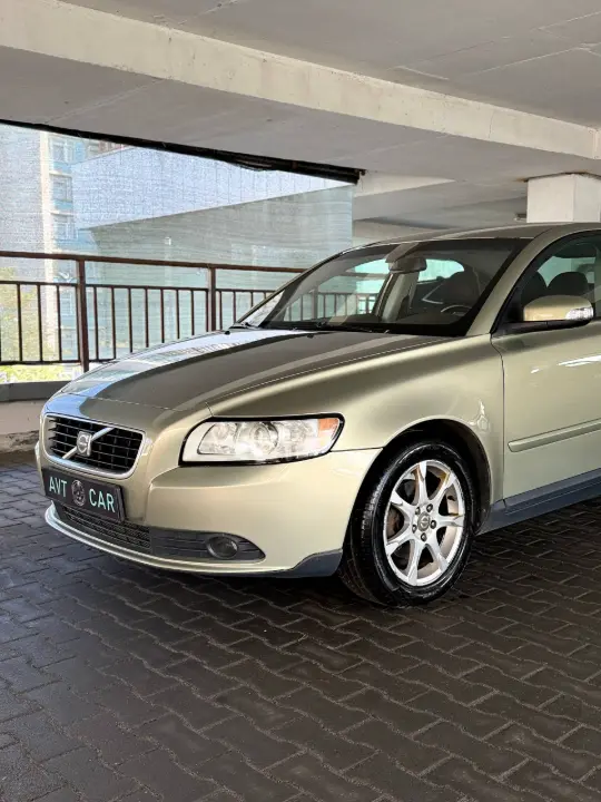 Volvo S40, фотография 2