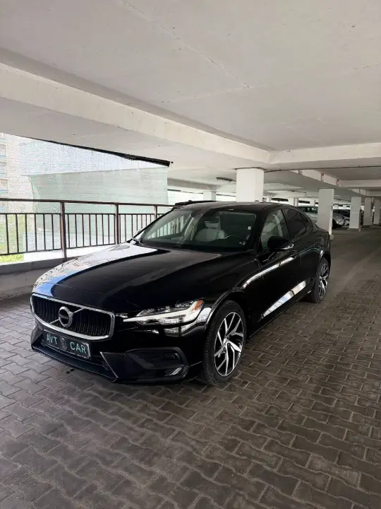 Volvo S60, фотография 2