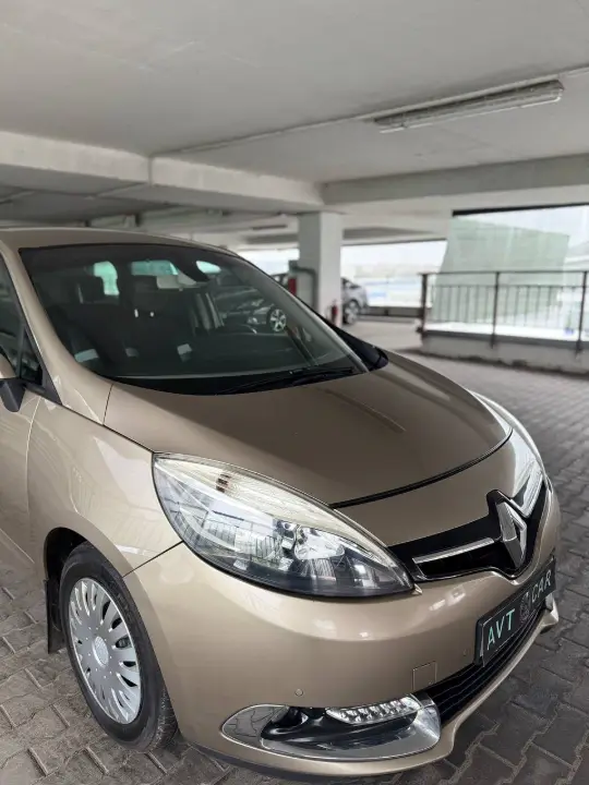 Renault Scenic, фотография 9