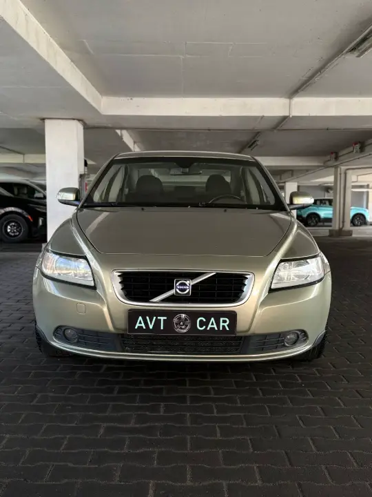 Volvo S40, фотография 1