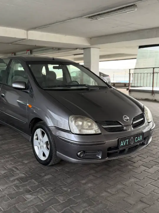 Nissan Almera Tino, фотография 9