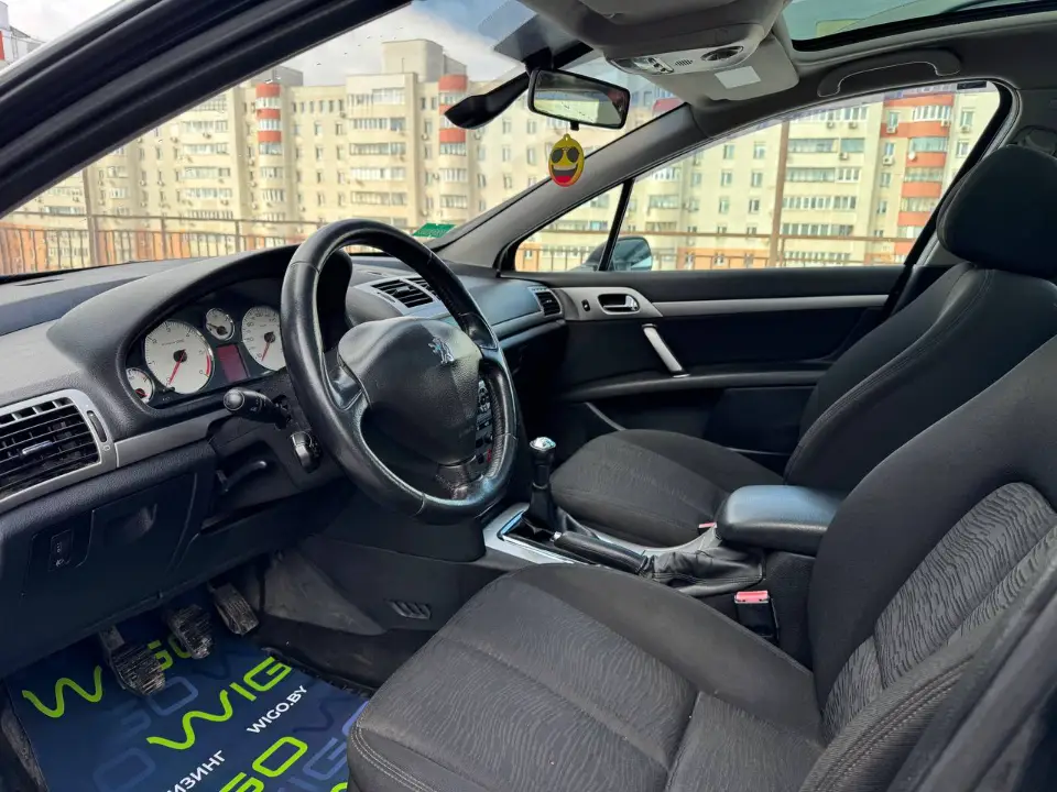 PEUGEOT 407
