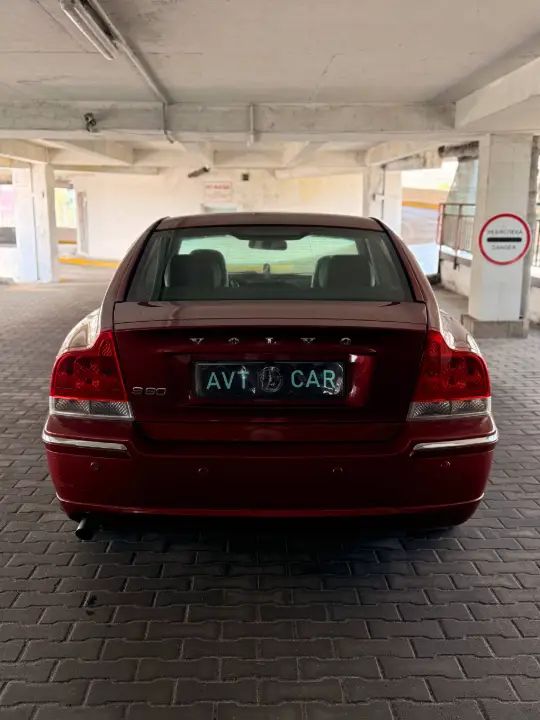 Volvo S60, фотография 6