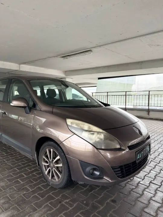 Renault Scenic, фотография 10