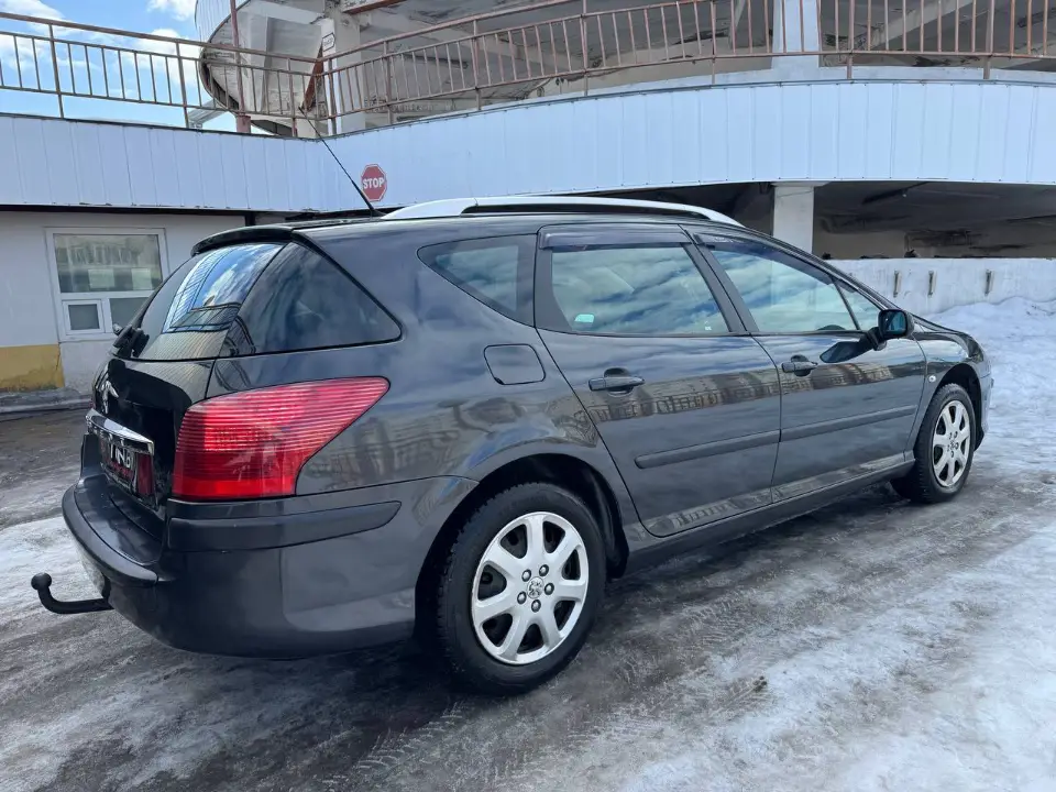 PEUGEOT 407