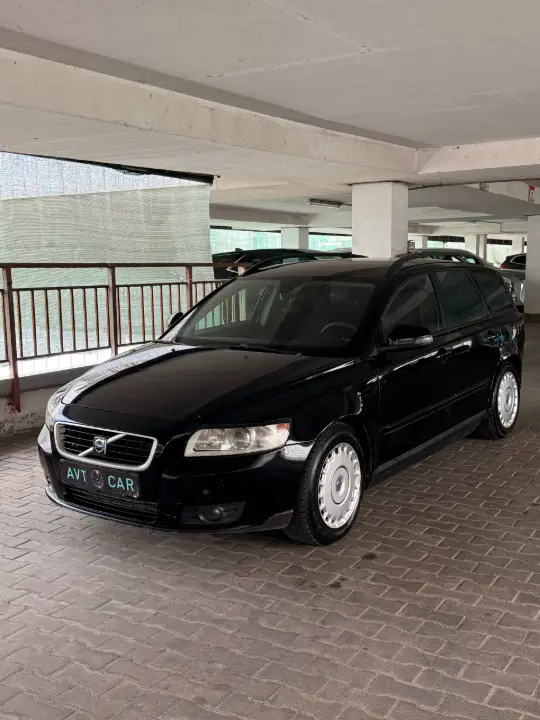 Volvo V50, фотография 2