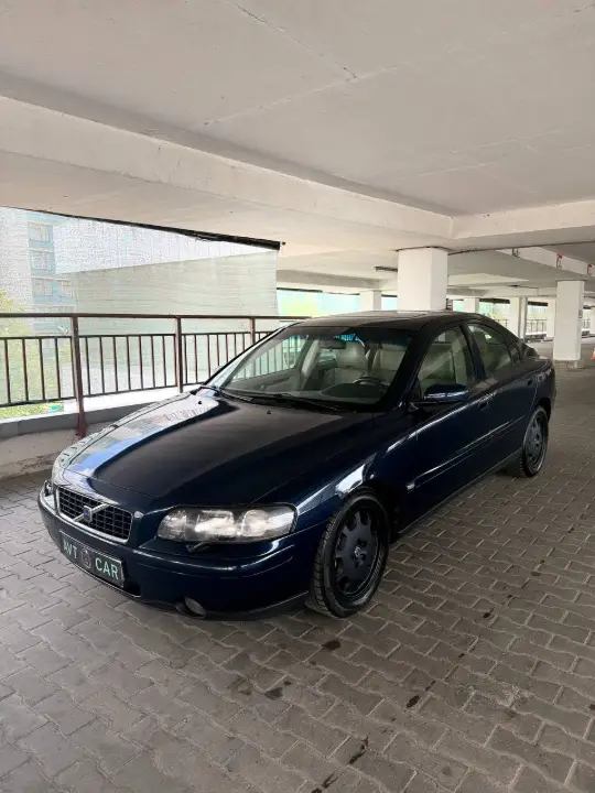 Volvo S60, фотография 2